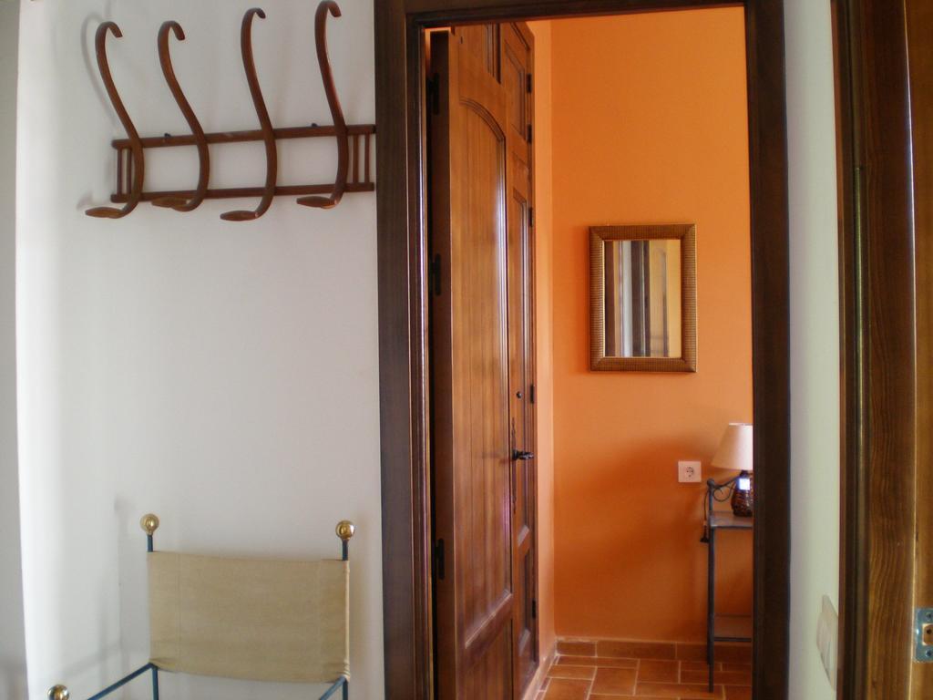 Apartamentos Rurales El Canuelo De Carcabuey Bilik gambar