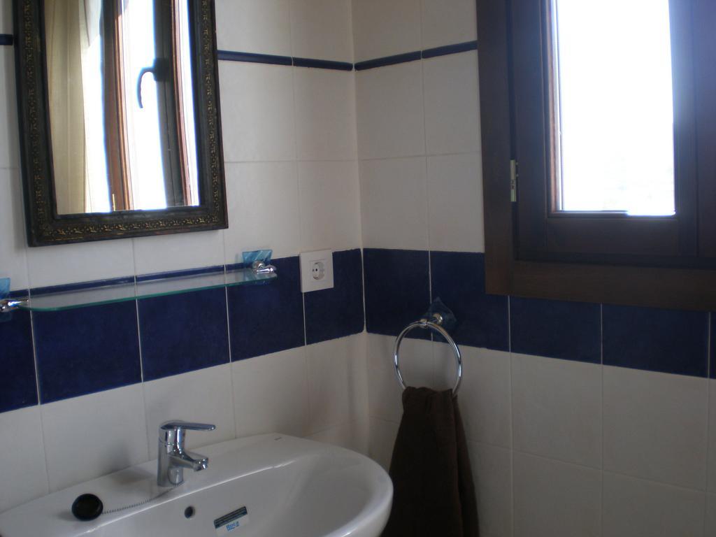 Apartamentos Rurales El Canuelo De Carcabuey Bilik gambar